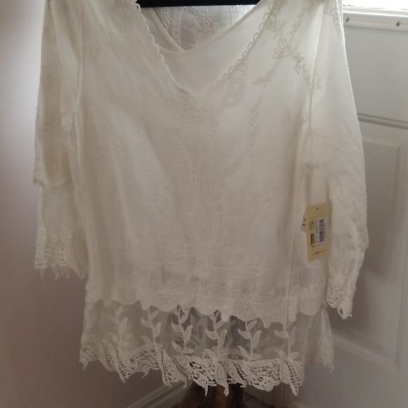 Blouse - Picture 1 of 5